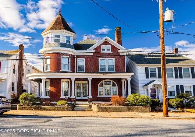 Photo 1 of Single family home for sale at 314 2nd St, Slatington, PA 18080 | MLS# PM-137103 | Listing updated on 2025-12-10