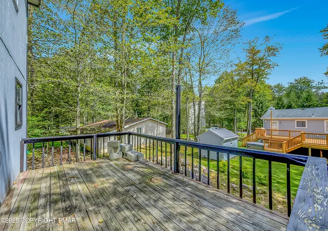 Photo 4 of Single family home for sale at 8498 Bumble Bee Way, Tobyhanna, PA 18466 | MLS# PM-137115 | Listing updated on 2026-01-13