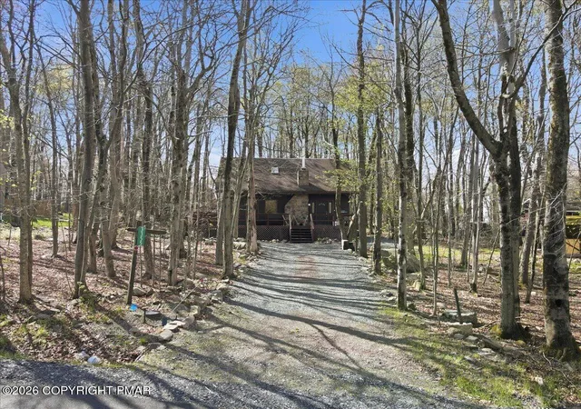 Homes for sale in Tobyhanna, PA | 3355 Woodland Dr, Tobyhanna, PA 18466 | MLS# PM-140969