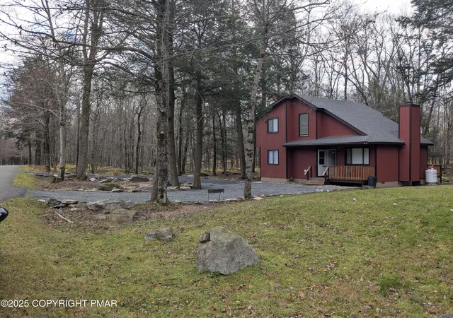 Photo 2 of Single family home for sale at 1027 Valley Rd, Newfoundland, PA 18445 | MLS# PM-137132 | Listing updated on 2026-01-05