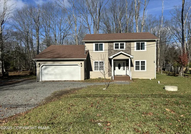Photo 2 of Single family home for sale at 5186 Hummingbird Dr, Tobyhanna, PA 18466 | MLS# PM-137369 | Listing updated on 2026-01-14