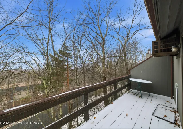 Homes for sale in Tannersville, PA | 182 Upper Village Way, Tannersville, PA 18372 | MLS# PM-137218
