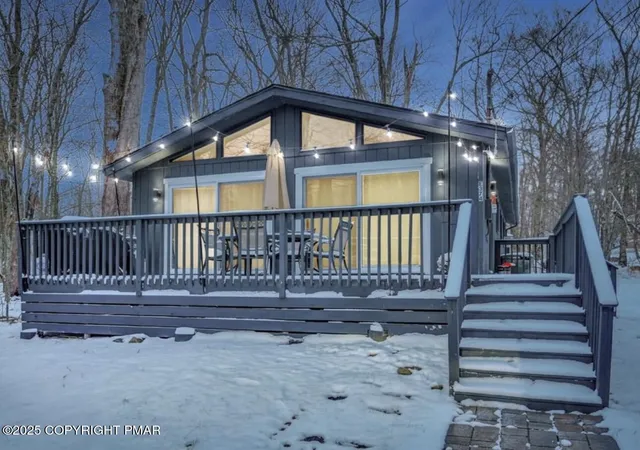 Photo 2 of Sale Pending at 5306 Ne Ledgewood Dr, Tobyhanna, PA 18466 | MLS# PM-137188 | Listing updated on 2025-12-23