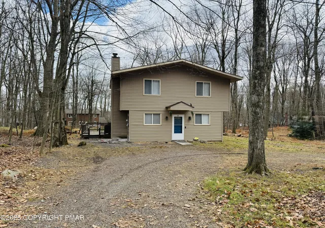 Photo 1 of Single family home for sale at 162 Selig Rd, Pocono Lake, PA 18347 | MLS# PM-137495 | Listing updated on 2025-11-25