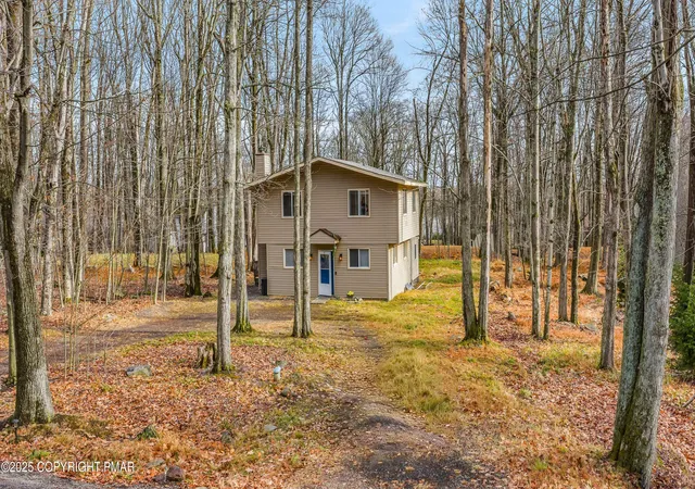 Photo 2 of Single family home for sale at 162 Selig Rd, Pocono Lake, PA 18347 | MLS# PM-137495 | Listing updated on 2025-11-25