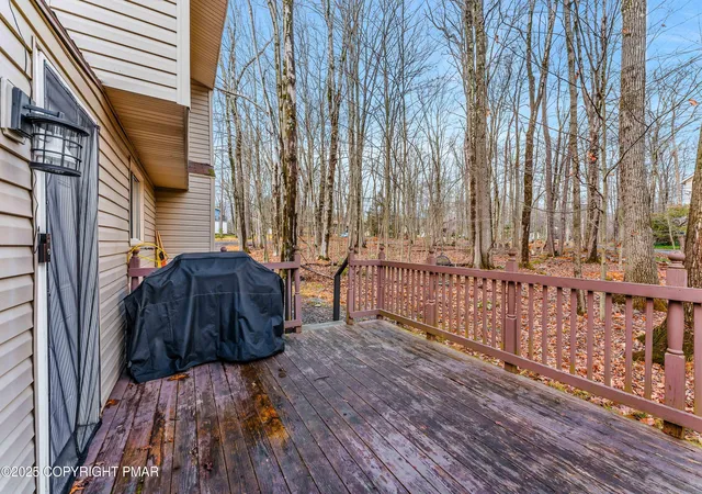 Photo 4 of Single family home for sale at 162 Selig Rd, Pocono Lake, PA 18347 | MLS# PM-137495 | Listing updated on 2025-11-25