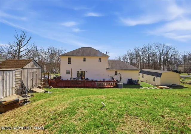 Photo 3 of Single family home for sale at 4373 Pine Ridge Dr E, Bushkill, PA 18324 | MLS# PM-137316 | Listing updated on 2026-05-04
