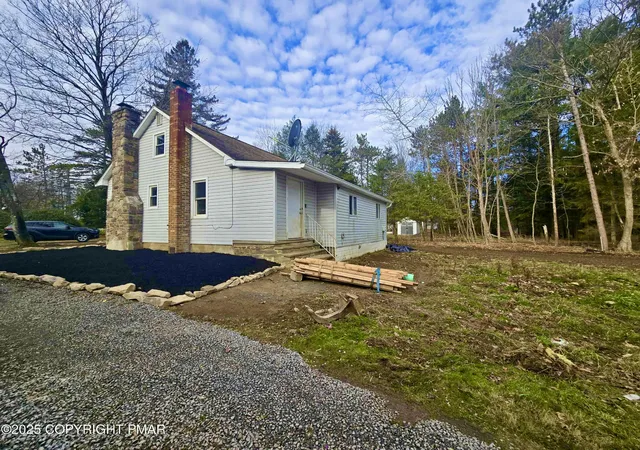 Homes for sale in Blakeslee, PA | 4080 Route 115, Blakeslee, PA 18610 | MLS# PM-137376
