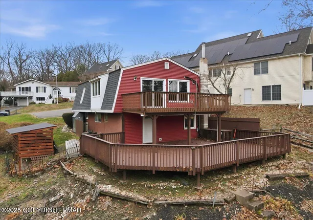 Photo 5 of Single Family Residence at 96 Lenape Trl, Mount Bethel, PA 18343 | MLS# PM-137600 | | Sold on 2026-02-13