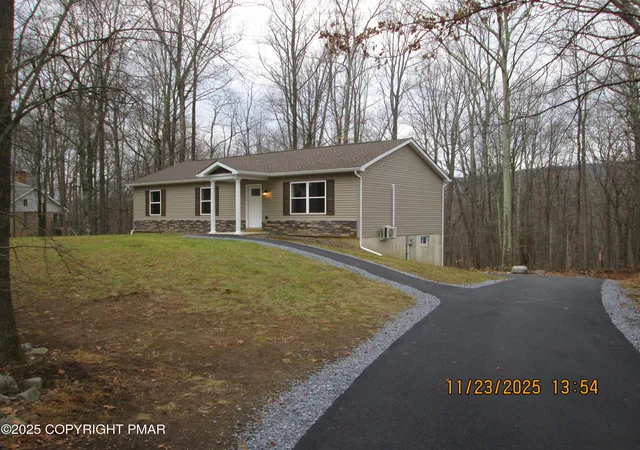 Photo 1 of Single Family Residence at 380 Gallery Ln, Mount Bethel, PA 18343 | MLS# PM-137456 | | Sold on 2026-04-27