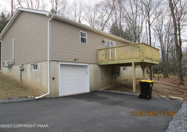 Photo 5 of Single Family Residence at 380 Gallery Ln, Mount Bethel, PA 18343 | MLS# PM-137456 | | Sold on 2026-04-27