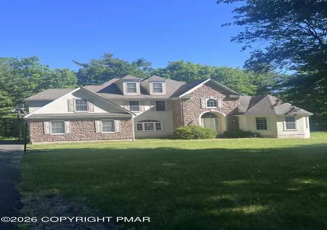 Homes for sale in Bartonsville, PA | 371 Joanne Ct, Bartonsville, PA 18321 | MLS# PM-137485