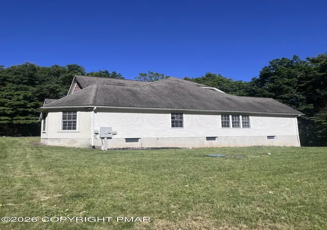 Homes for sale in Bartonsville, PA | 371 Joanne Ct, Bartonsville, PA 18321 | MLS# PM-137485