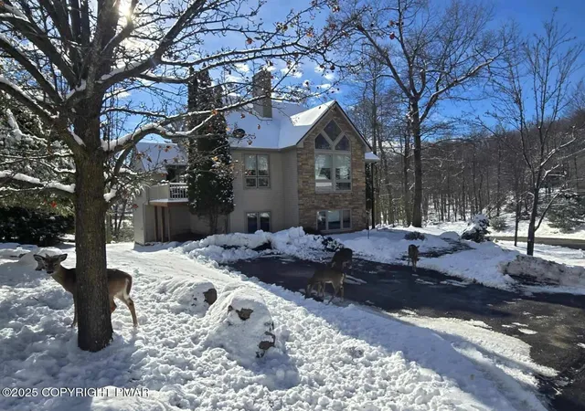 2nd image of 64 Longview Dr Dr, Lake Harmony, PA 18624 | MLS# PM-137625