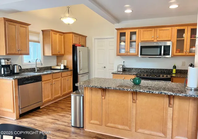 4th image of 64 Longview Dr Dr, Lake Harmony, PA 18624 | MLS# PM-137625