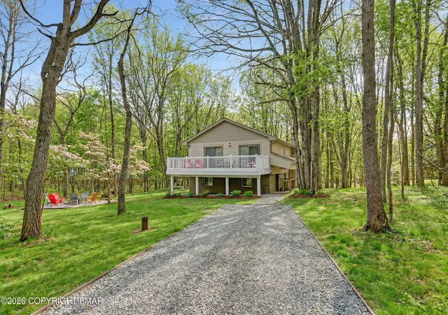Homes for sale in Blakeslee, PA | 124 Fern Ridge Rd, Blakeslee, PA 18610 | MLS# PM-137668