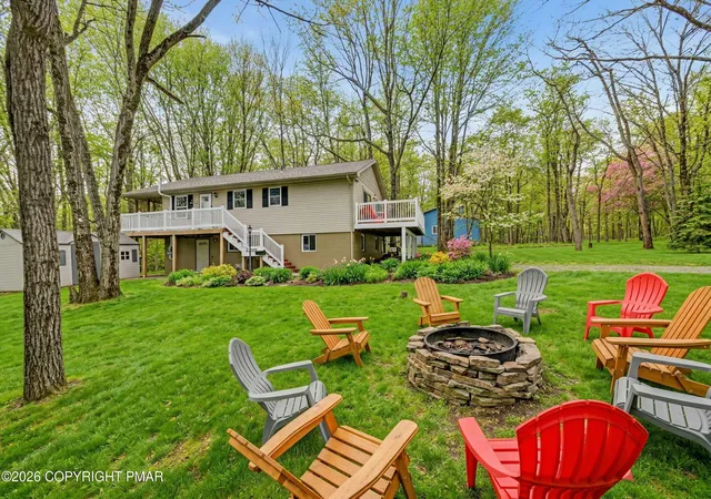 Homes for sale in Blakeslee, PA | 124 Fern Ridge Rd, Blakeslee, PA 18610 | MLS# PM-137668