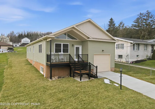 Homes for sale in Old Forge, PA | 1270 Franklin St, Old Forge, PA 18518 | MLS# PM-137686