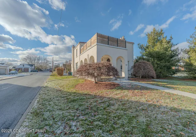 Photo 4 of Single Family Residence at 1124 Club Ave, Allentown, PA 18109 | MLS# PM-137982 | | Sold on 2026-02-09