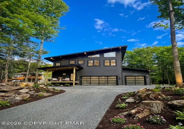 Homes for sale in Lake Ariel, PA | 12 Dunhill Ct, Lake Ariel, PA 18436 | MLS# PM-137811