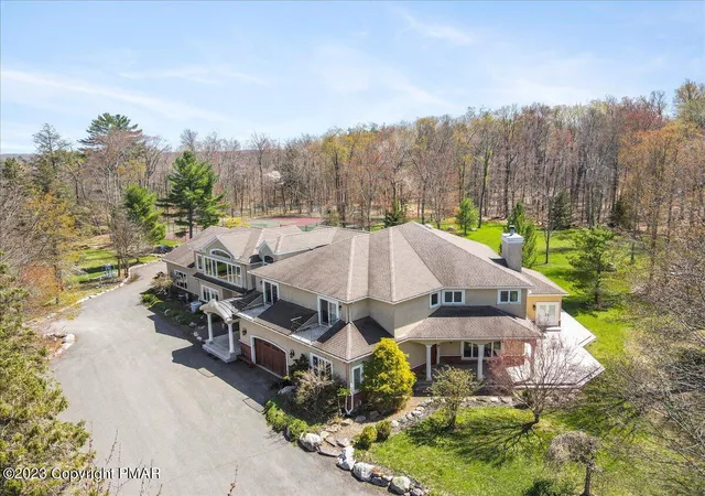 Homes for sale in Blakeslee, PA | 2176 Stony Run Pl, Blakeslee, PA 18610 | MLS# PM-137876