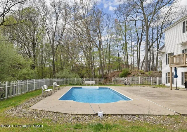 Homes for sale in East Stroudsburg, PA | 514 Highlawn Dr, East Stroudsburg, PA 18302 | MLS# PM-137894