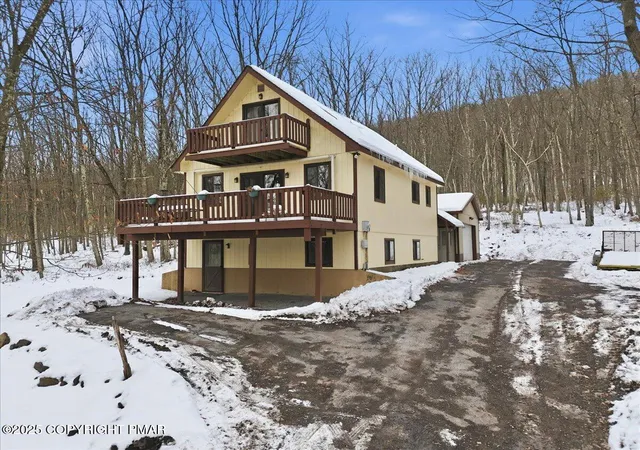 Photo 3 of Single Family Residence at 704 Rainbow Ter, Effort, PA 18330 | MLS# PM-137957 |  | Sold on 2026-05-01