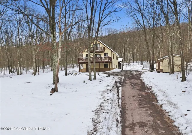 Photo 4 of Single Family Residence at 704 Rainbow Ter, Effort, PA 18330 | MLS# PM-137957 |  | Sold on 2026-05-01