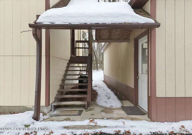 Photo 5 of Single Family Residence at 704 Rainbow Ter, Effort, PA 18330 | MLS# PM-137957 |  | Sold on 2026-05-01