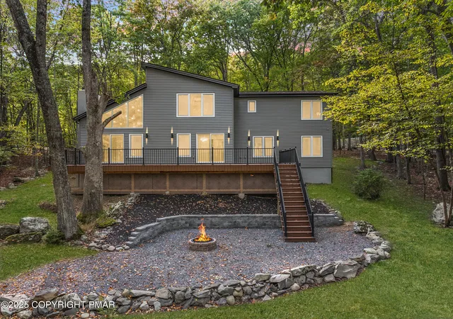 Photo 3 of Single Family Residence at 5806 Decker Rd, Bushkill, PA 18324 | MLS# PM-138016 |  | Sold on 2026-04-24