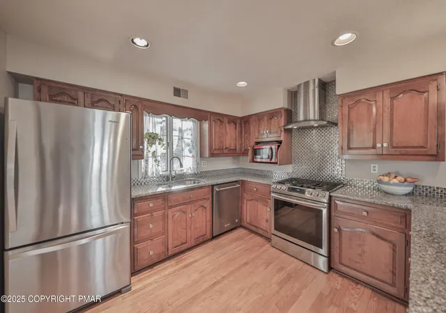 Photo 5 of Single Family Residence at 319 W Windsor Rd, Saylorsburg, PA 18353 | MLS# PM-138169 |  | Sold on 2026-02-20