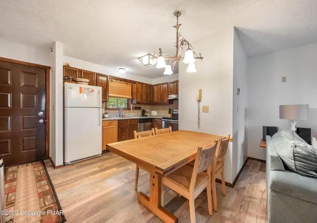 Homes for sale in Tannersville, PA | 84 Cross Country Ln, Tannersville, PA 18372 | MLS# PM-138283