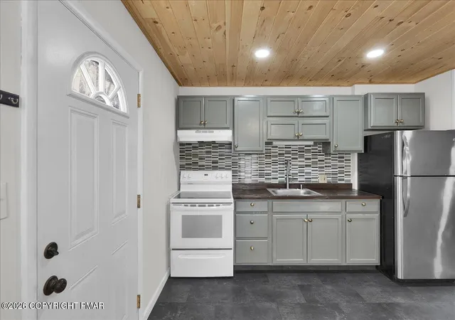 Homes for sale in Pocono Lake, PA | 309 Selig Rd, Pocono Lake, PA 18347 | MLS# PM-138303
