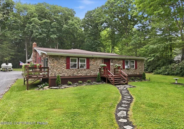 Photo 1 of Single family home for sale at 1646 Erie Ct, Effort, PA 18330 | MLS# PM-143299 | Listing updated on 2026-08-01