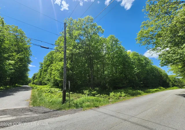 Homes for sale in Jim Thorpe, PA | Lot G554 Drakes Dr, Jim Thorpe, PA 18229 | MLS# PM-138466