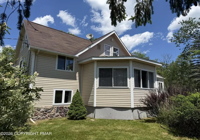 Homes for sale in Pocono Lake, PA | 7639 Lake Shore Dr, Pocono Lake, PA 18347 | MLS# PM-138603