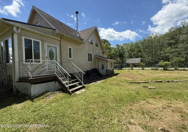 Homes for sale in Pocono Lake, PA | 7639 Lake Shore Dr, Pocono Lake, PA 18347 | MLS# PM-138603