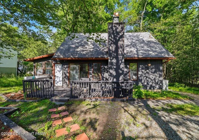 Homes for sale in Tobyhanna, PA | 9205 Westwood Dr, Tobyhanna, PA 18466 | MLS# PM-139024