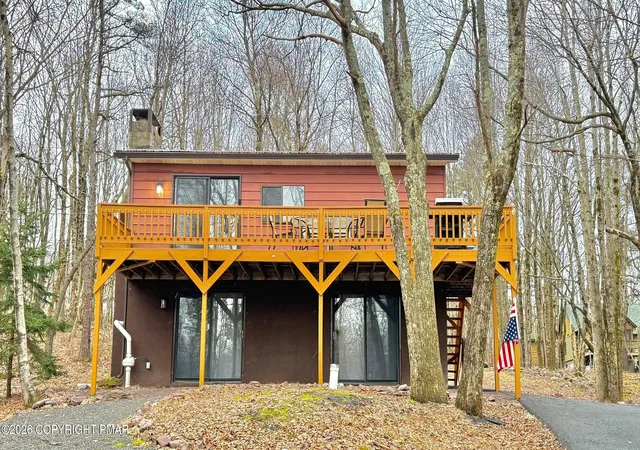 Homes for sale in Blakeslee, PA | 176 Birch Dr, Blakeslee, PA 18610 | MLS# PM-138500