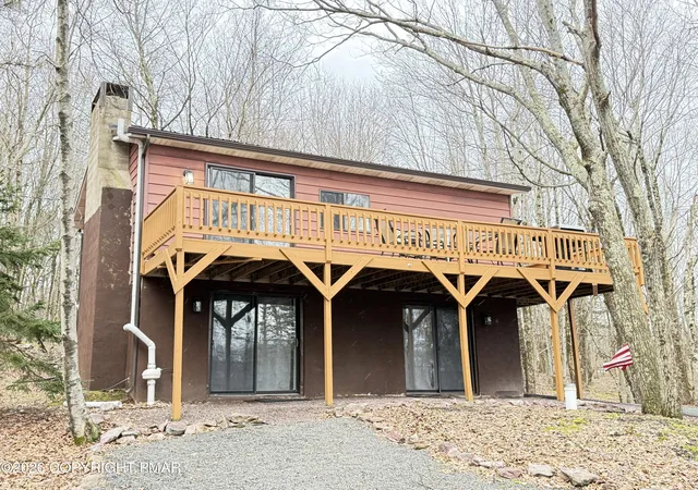 Homes for sale in Blakeslee, PA | 176 Birch Dr, Blakeslee, PA 18610 | MLS# PM-138500