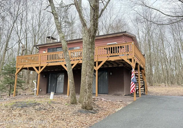 Homes for sale in Blakeslee, PA | 176 Birch Dr, Blakeslee, PA 18610 | MLS# PM-138500
