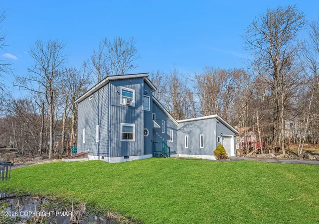 Homes for sale in Tobyhanna, PA | 8574 Bumble Bee Wy, Tobyhanna, PA 18466 | MLS# PM-138736