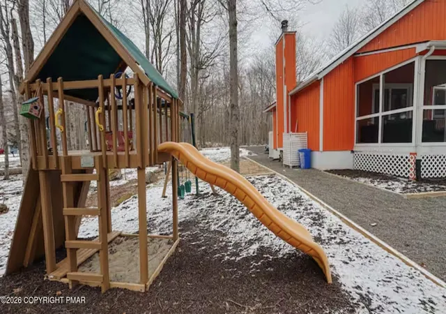 Photo 3 of Single family home for sale at 1355 Winding Way, Tobyhanna, PA 18466 | MLS# PM-138567 | Listing updated on 2026-07-28