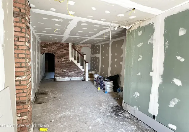Photo 3 of Single family home for sale at 119 E Saylor St, Mount Carmel, PA 17851 | MLS# PM-138632 | Listing updated on 2026-02-03
