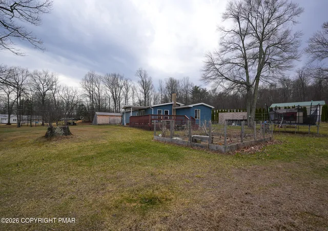 Photo 5 of Manufactured Home at 8600 Delong Dr, Slatington, PA 18080 | MLS# PM-138690 | | Sold on 2026-04-30