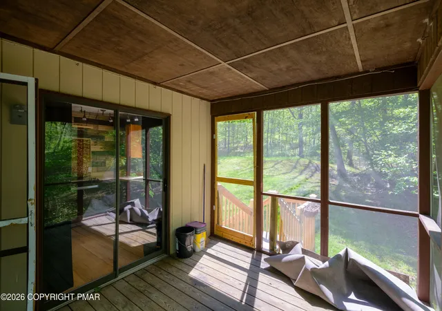 Homes for sale in Bushkill, PA | 218 Blue Jay Ct, Bushkill, PA 18324 | MLS# PM-138742