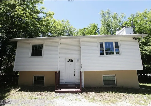 Photo 1 of Single family home for sale at 3076 Briarwood Dr, Tobyhanna, PA 18466 | MLS# PM-138700 | Listing updated on 2026-02-06