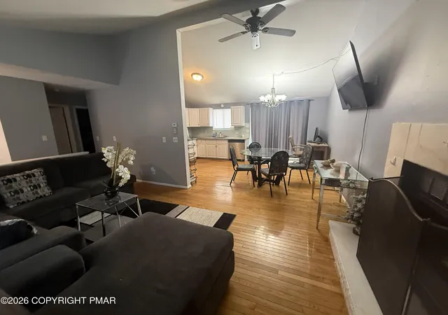 Photo 3 of Single family home for sale at 3076 Briarwood Dr, Tobyhanna, PA 18466 | MLS# PM-138700 | Listing updated on 2026-02-06