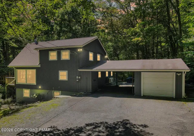 Photo 3 of Single Family Residence at 468 Devils Hole Rd, Cresco, PA 18326 | MLS# PM-138759 | | Sold on 2026-03-12
