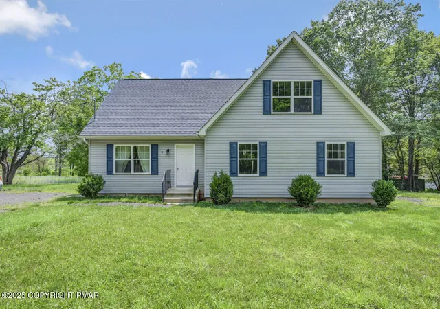 Homes for sale in Blakeslee, PA | 207 Game Ln, Blakeslee, PA 18610 | MLS# PM-138760